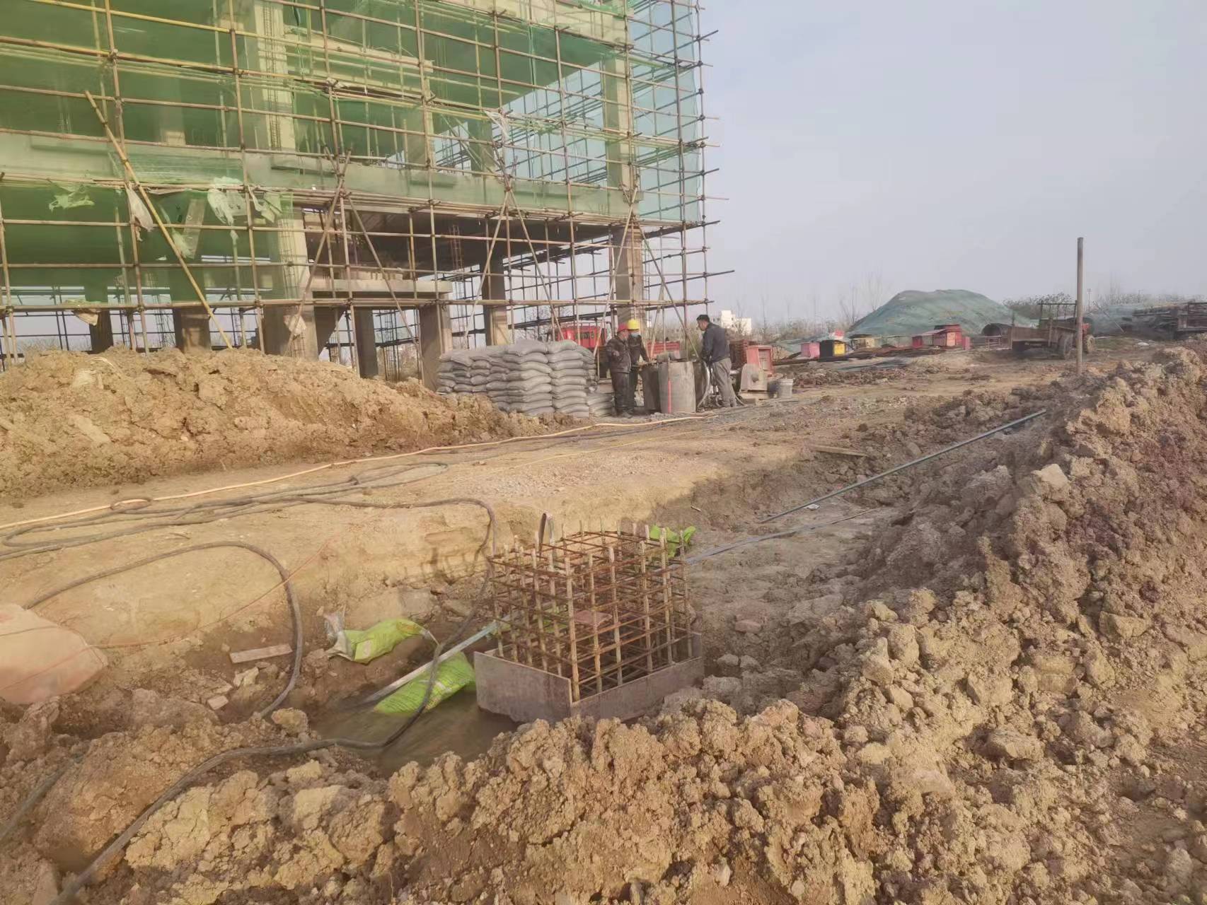 富蕴当桥梁出现裂缝的时候应该及时加固修补